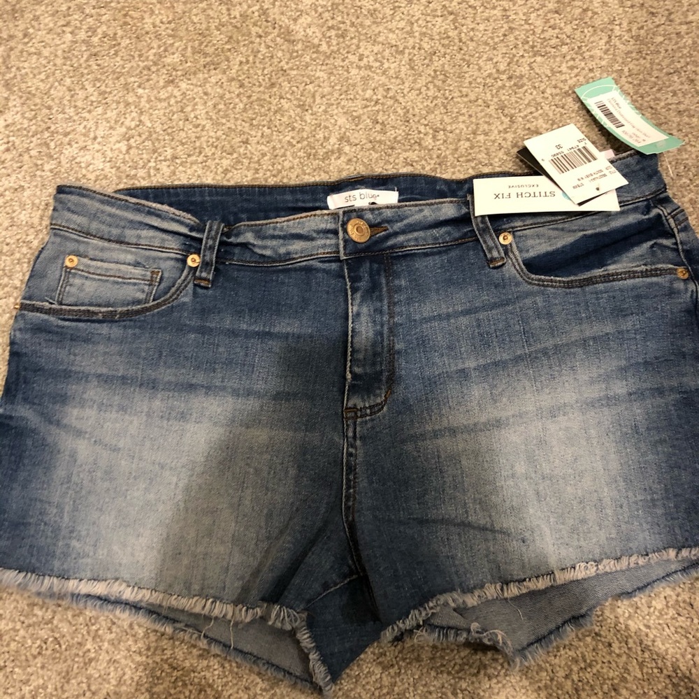 STS blue short